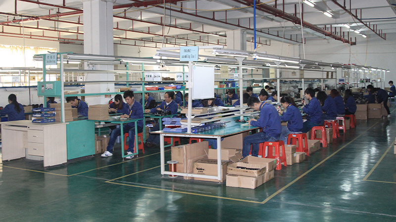 La marca SUNLUX entró oficialmente en el mercado internacional.